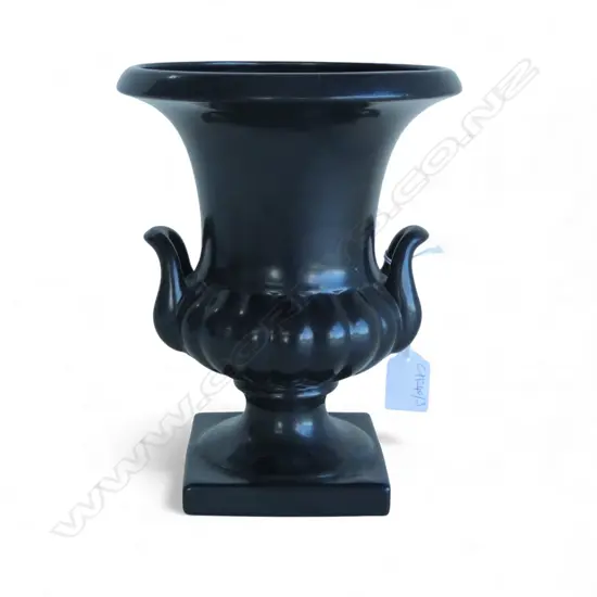 ROYAL NORFOLD BLACK CERAMIC URN H.225mm