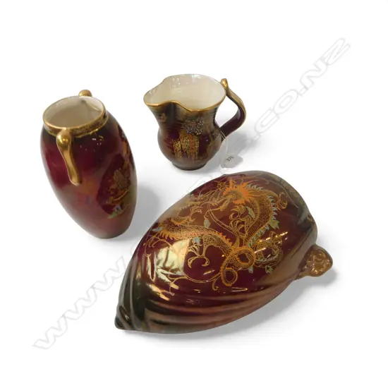 3 PCES CROWN DEVON; VASE, JUG + WALL POCKET H.215mm