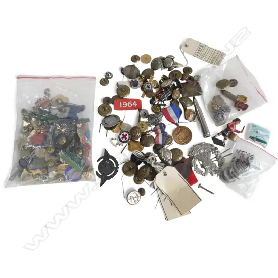 ASST. MILITARY BADGES, BUTTONS & VINTAGE LAPEL PINS