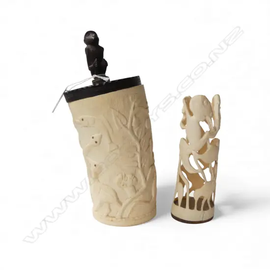 2 CARVED AFRICAN IVORY TUSKS H.245mm