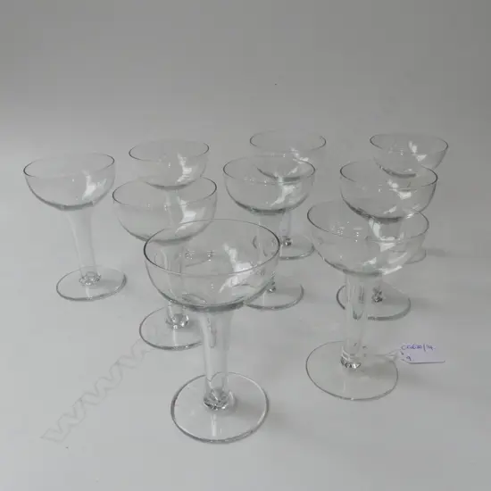 9 HOLLOW STEM CHAMPAGNE GLASSES H.130mm