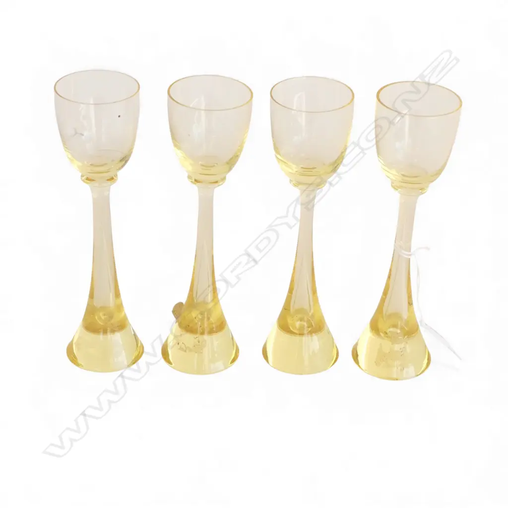 4 SETS MIDCENTURY COLOURED GLASSES H180MM TALLEST Image 1++