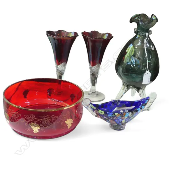 5 PCES ART GLASS; RED BOWL 200mm dia, MURANO DISH, 2 WINE GLASSES, VASE H.270mm