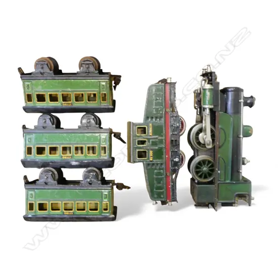 SEKI O GAUGE STEAM ENGINE CABOOSE & 3 CARRIAGES