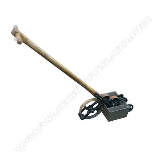 VINTAGE LAWN TENNIS COURT MARKER