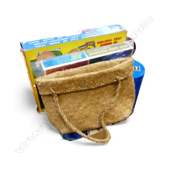 VINTAGE FUN HO SML TRUCKS & TRAILERS, KETE & 2 VINTAGE HOLDSON NZ GAMES