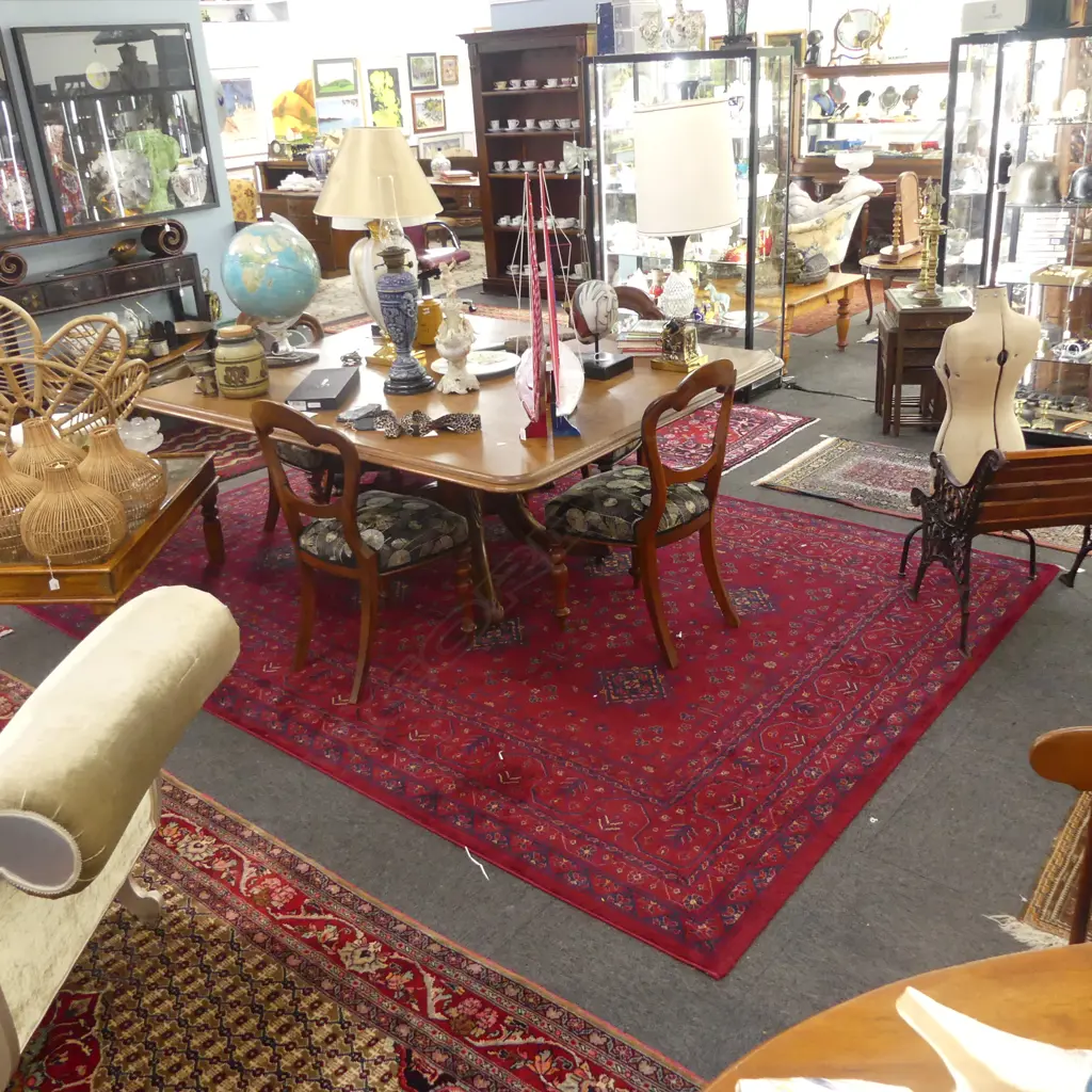 LG RED MACHINED RUG 3400x2400mm Image 1++