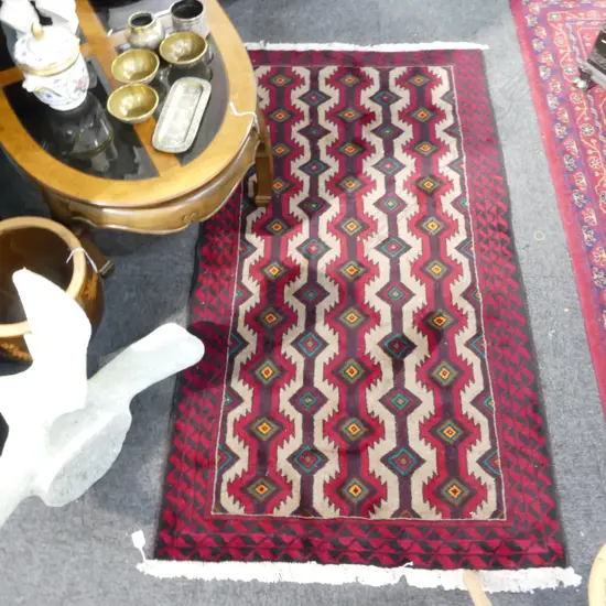 HAND KNOTTED WOOL PILE RUG 1800x1000mm