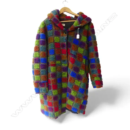 'ITALIAN AFFAIR' WOMENS WOOL COAT, SIZE SMALL, MADE IN ITALY