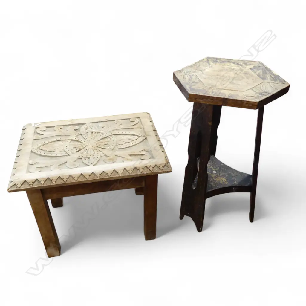 CARVED STOOL 380x290x300 + DISTRESSED OCCASIONAL TABLE H.465mm Image 1++