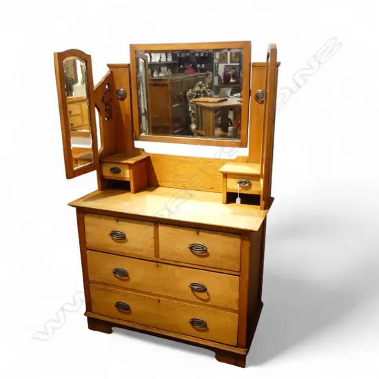 OAK DRESSER 1070x500x1585mm