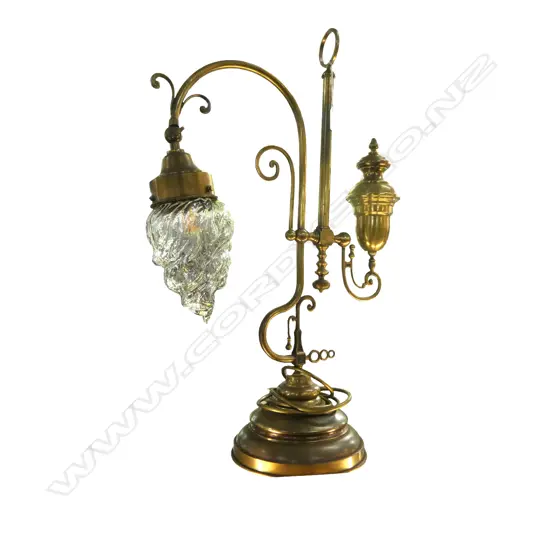 ANTIQUE STYLE TABLE LAMP H.655mm