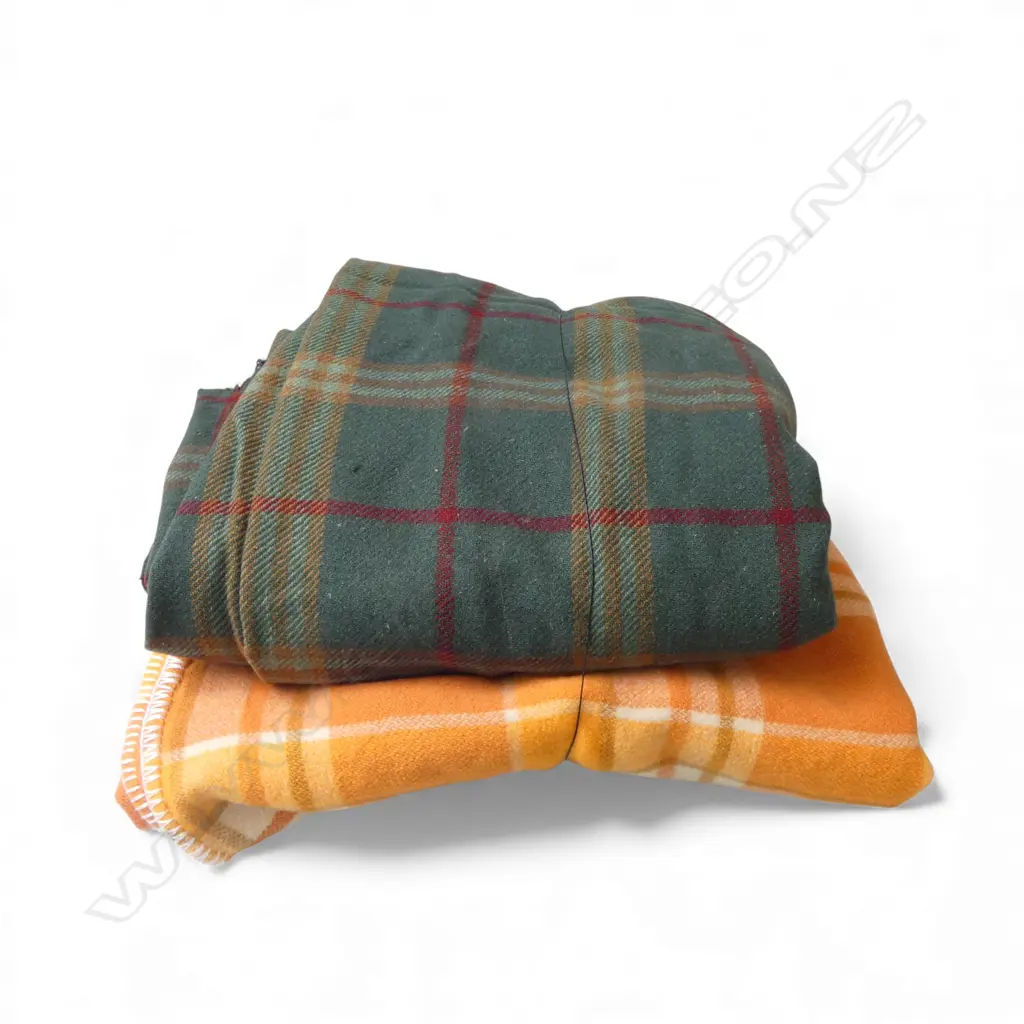 2 OLD WOOLLEN BLANKETS: tartan patterns. green & orange tones Image 1++