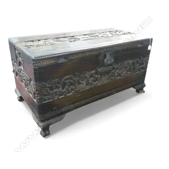 Camphor wood chest 1000x540x530mm