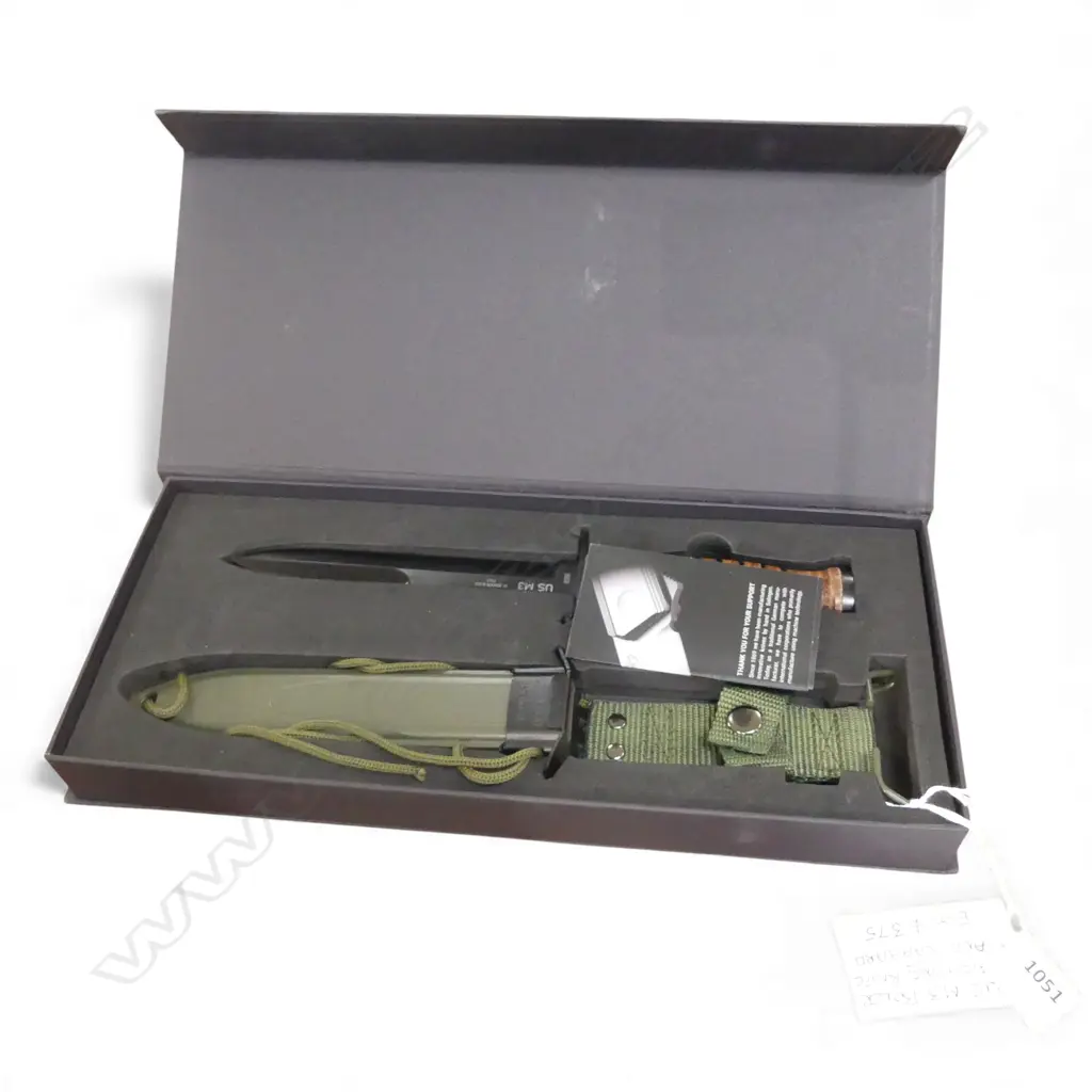 US M3 BOKER TRENCH KNIFE & SCABBARD, BOXED Image 1++