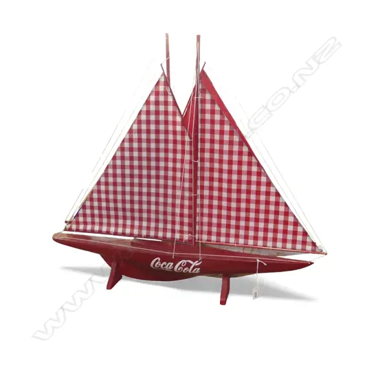 MODEL HALF YACHT 'COCA COLA' H.720mm
