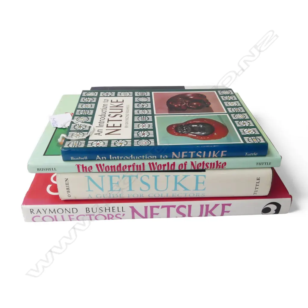 4 NETSUKE REFERENCE/COLLECTORS BOOKS  Image 1++