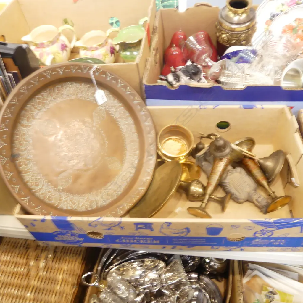 ASSTD. BRASS & COPPER WARE – VASES, BOX, BELL, DISH, BOWL ETC  Image 1++