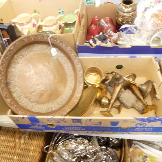 ASSTD. BRASS & COPPER WARE – VASES, BOX, BELL, DISH, BOWL ETC 