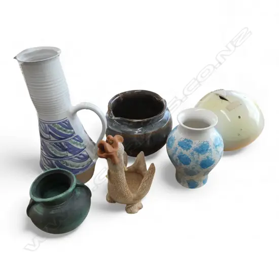 6 PCES STUDIO POTTERY; SALLY VINSON JUG H.510mm, DUCK, ETC 