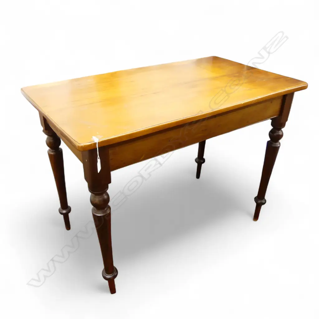OCCASIONAL TABLE 1000x565x740mm Image 1++