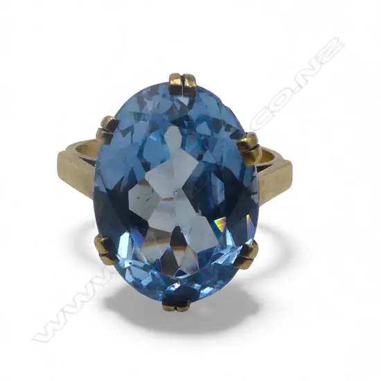 9ct GOLD & LGE faceted BLUE TOPAZ? STONE RING 6.4gms SIZE Q