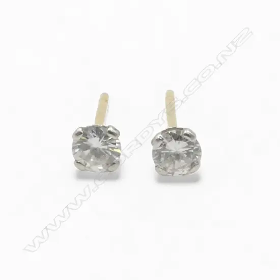 18ct GOLD & DIAMOND PAIR OF SOLITAIRE EARRINGS approx. 0.20ct each