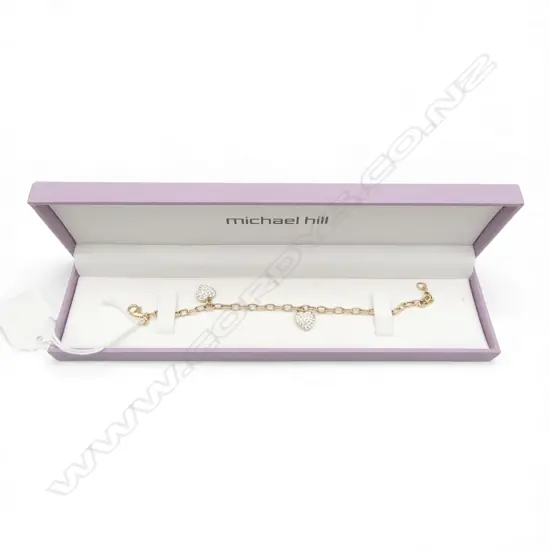 9ct CHAIN BRACELET w 2 CZ HEARTS, 3.10gm