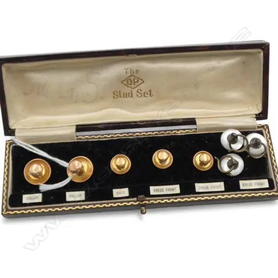 LEATHER CASED SET 5 9ct GOLD SHIRT STUDS 3.52gms + 3 MOP