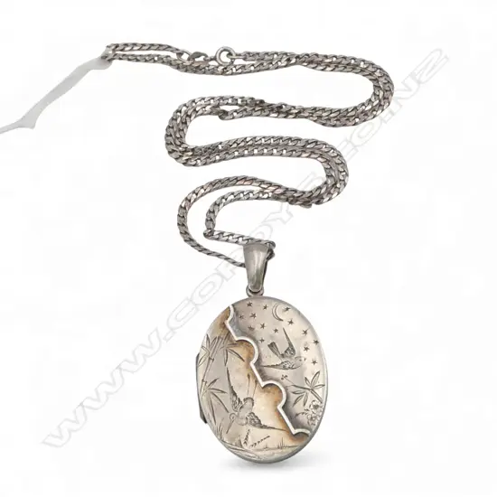 SILVER ARTS & CRAFTS engraved swallow LOCKET ON LATER CURB LINK CHAIN L.520mm