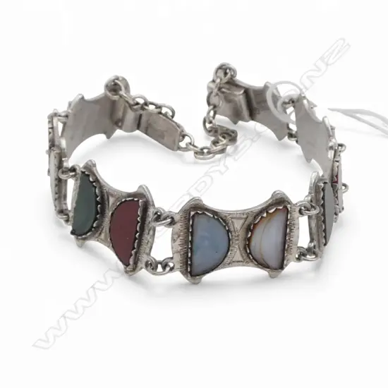 VINTAGE SILVER & COLOURED AGATE SET BRACELET half round discs w safety chain
