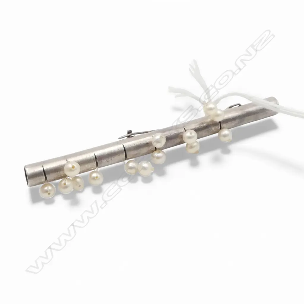 STG SILVER & PEARL DESIGNER BAR BROOCH  8.69gms Image 1++