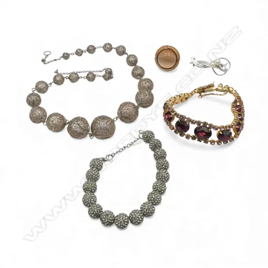 ASST. JEWELLERY INCLDS; SILVER FILIGREE NECKLACE, SILVER RING, SILVER & PEARL BROOCH