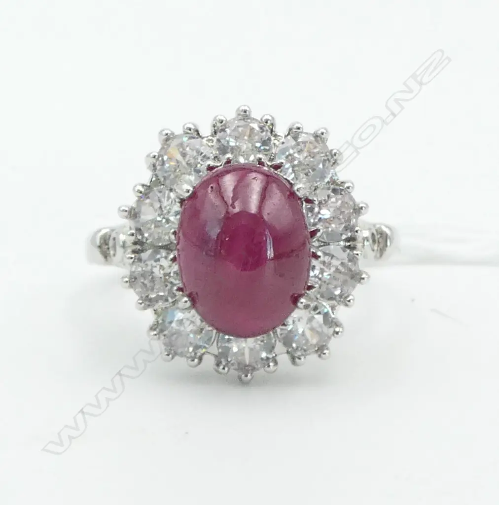STAR RUBY DRESS RING, AIG REPORT, stone heat treated Image 1++