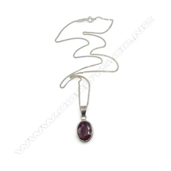 STERLING SILVER  LARGE RUBY PENDENT ON  SILVER CABLE CHAIN  46cm.2gms