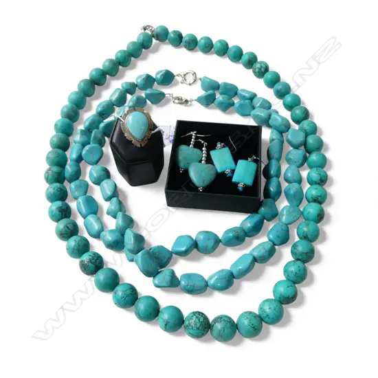 5 PCES TURQUOISE JEWELLERY; 2 NECKLACES, 2 PRS EARRINGS, STG RING