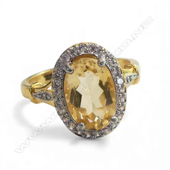 CITRINE & CZ DRESS RING, 2.6ct w AIG CERTIFICATION