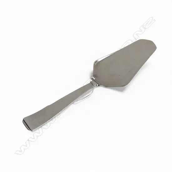 800 SILVER CAKE SERVER L.240mm 110gms