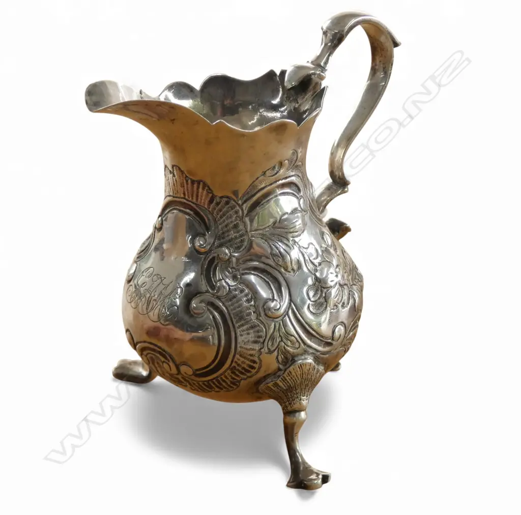 EARLY GEORGE III STG SILVER CREAM JUG, LONDON 1764, 85gms Image 1++