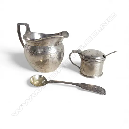 4 PCES STG SILVER; CREAM JUG, LONDON 1878, 2 SPOONS, CONDIMENT 95gms