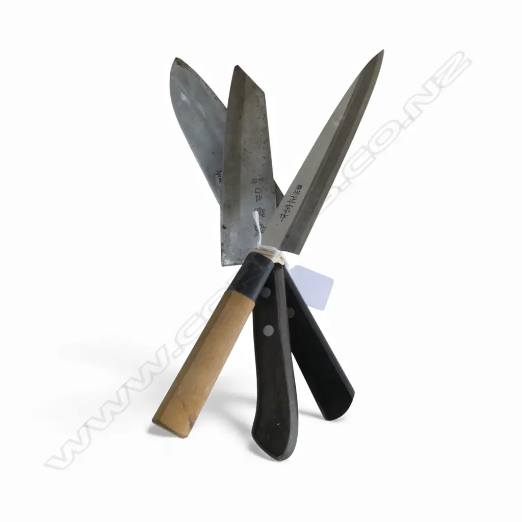 3 JAPANESE CHEF'S KNIVES signed blades. Longest 330mm Image 1++