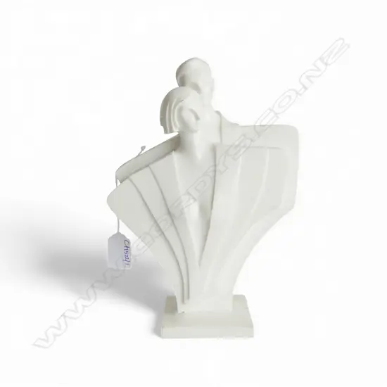 WHITE RESIN DECO STYLE SCUPLTURE H.250mm