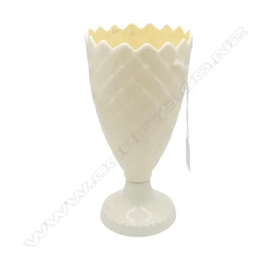 IRISH BELLEEK VASE PINEAPPLE DESIGN H200MM