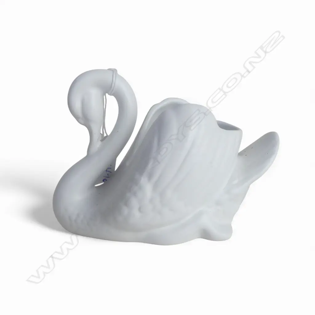 SMALL CROWN LYNN SWAN .2065 L;.140mm Image 1++
