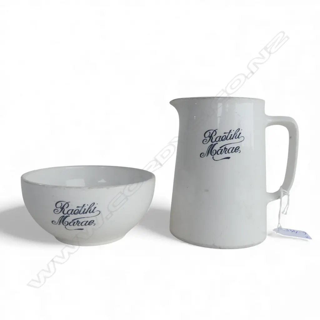 CROWN LYNN MILK JUG & SUGAR BOWL 'RAETIHI MARAE' EMBLAZENED ON THE SIDE OF BOTH JUG H.135mm Image 1++