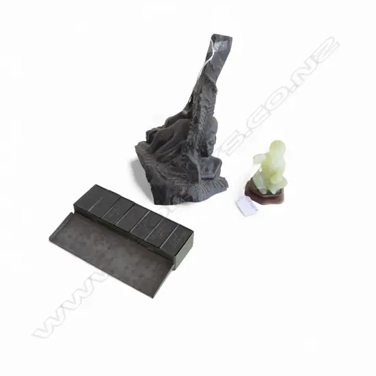 3 PCES; 'WOODBINE' DOMINOES (BOXED), AFRICAN EBONY CARVING H.215mm, ORIENTAL CHRYSOPRASE CHILD w. CYMBALS