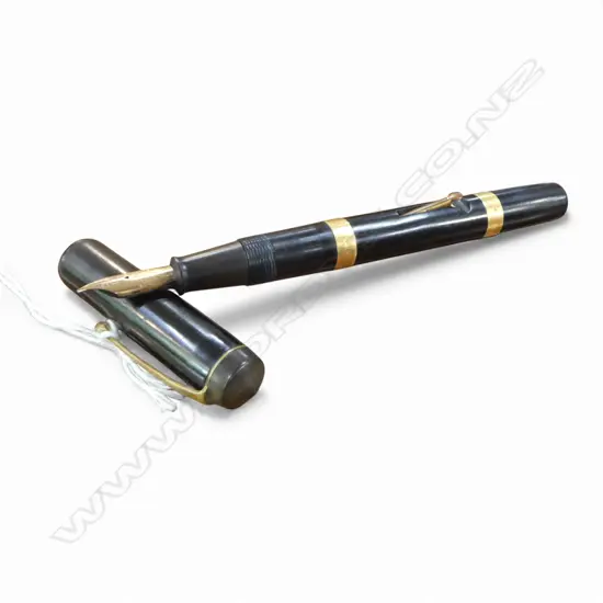 CONWAY STEWART FOUNTAIN PEN w. 14CT NIB & 2 18CT BANDS L.130mm