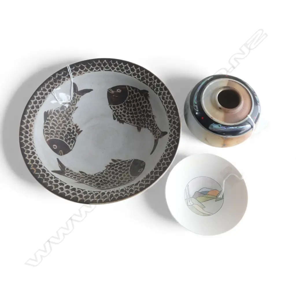 NZ STUDIO POTTERY FISH BOWL DIA210MM SCENIC BOWL DIA 110 & VASE H90MM Image 1++