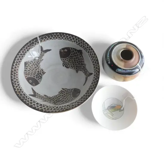 NZ STUDIO POTTERY FISH BOWL DIA210MM SCENIC BOWL DIA 110 & VASE H90MM