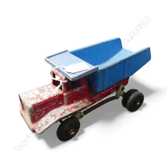 FUN HO! McKenzie & Bannister (M&B) 'JUMBO' TIP TRUCK with sprung hydraulic type action. L.260mm. Play worn